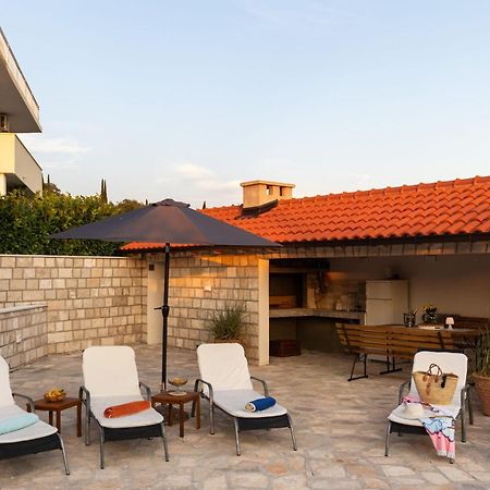 Villa Source With Private Pool Pridvorje Exterior photo